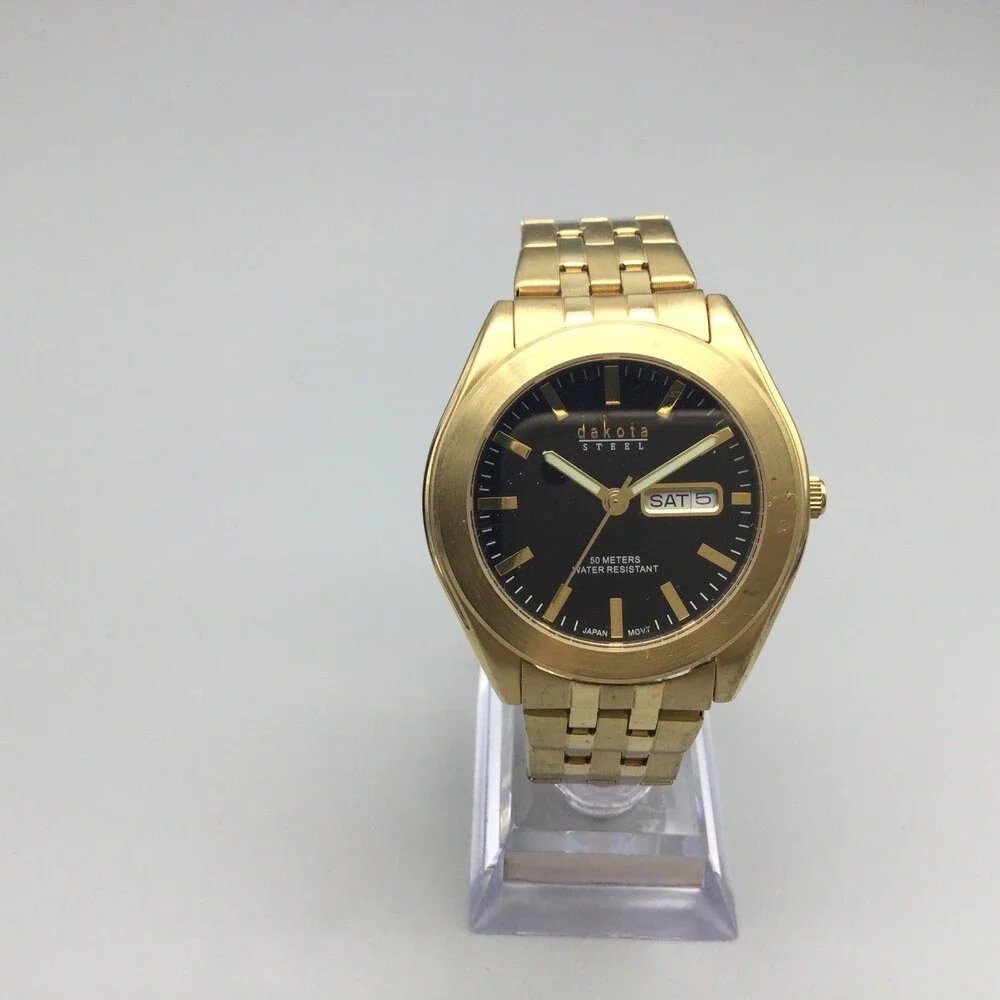 Dakota Steel Watch Mens 40mm Gold Tone Black Dial Day Date New Battery 6.75" - Picture 2 of 15